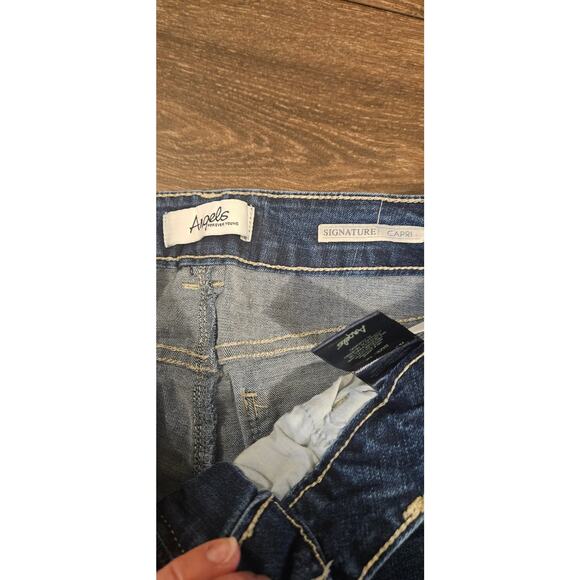 Angels Cropped Capri Stretch Denim Jeans - Picture 3 of 5